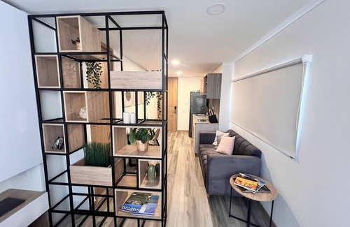 La Gran Via Apartment | Luxury-confortable studio. Best location. 2 minutes to the famous 93 park.