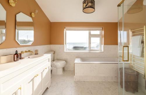 Looe Villa | Luxury Cornish Seaview Bungalow