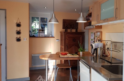 Hopital-Camfrout House | Luxury cottage (4 stars) , indoor pool by the sea