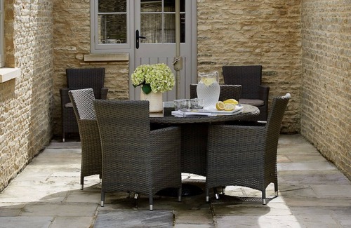Southrop Cottage | Luxury Cottage Stay - Beautiful Cotswolds Village
