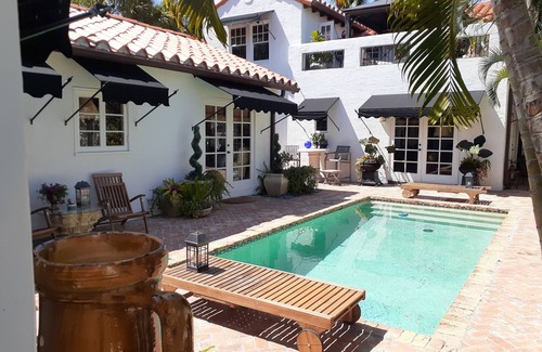 Old Northwood Cottage | LUXURY COTTAGE IN WEST PALM BEACH FLORIDA - Unit Number #2