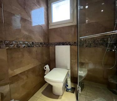 Al Duqqi Apartment | Luxury Cozy 2BR in Mohandessin