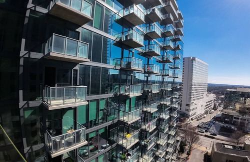 North Buckhead Condo | Luxury cozy condo great views! Located in the heart of buckhead Atlanta.
