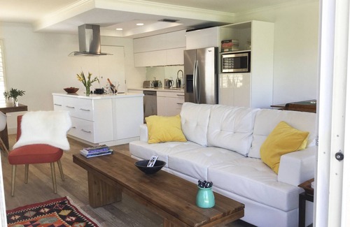 Palm Desert House | Luxury Desert Retreat-Walk to El Paseo
