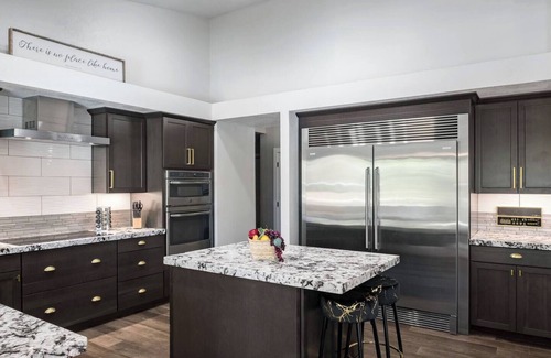 Mesa House | Luxury Desert Retreat – Heated Pool & Game Rm!