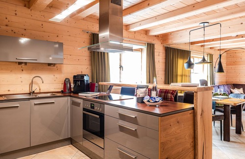 Ruhpolding Apartment | Luxury design chalet category 1, 105sqm, 2 separate bedrooms, Swiss stone pine furniture