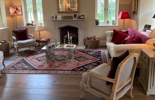 New Forest District Cottage | Luxury Detached House in Exceptional Location