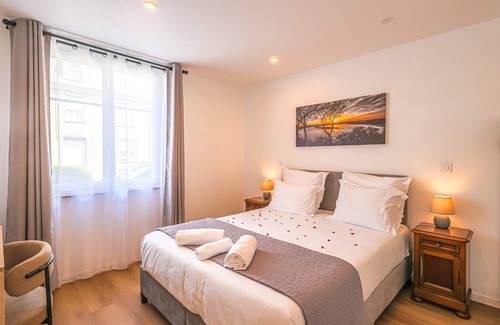 Montebourg Bed & Breakfast | Luxury detached house