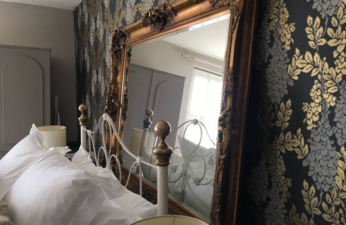 Treator Bed & Breakfast | Luxury Double Ensuite Brunyee at Coswarth House