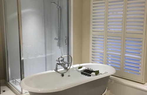 Treator Bed & Breakfast | Luxury Double Ensuite Brunyee at Coswarth House