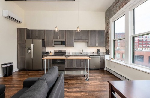 Bangor Apartment | Luxury Downtown Bangor Apartment
