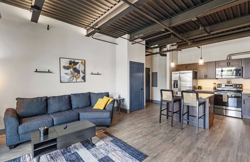 Stuart Apartment | Luxury Downtown Condo with Fire Place