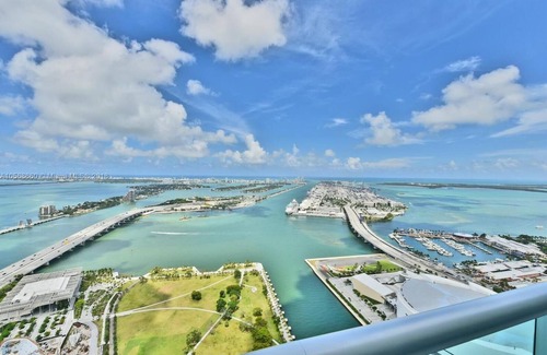 Downtown Miami Condo | Luxury Downtown Miami Penthouse with ocean views