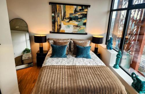 Gastown Apartment | Luxury Downtown Vancouver Suite