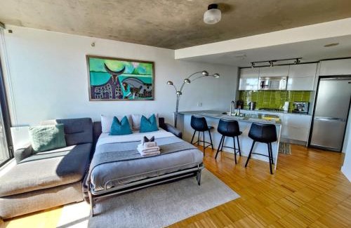 Gastown Apartment | Luxury Downtown Vancouver Suite