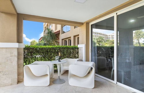 Aruba Apartment | Luxury Eagle Beach Apart Ground Floor with Direct Pool Access one step Beach