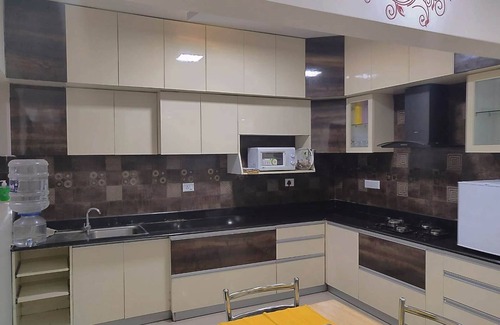 Bengaluru Apartment | Luxury & Elegant Home Stay for 6, apartment loaded with amenities, near airport.