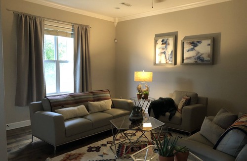 Rogers House | Luxury Escape close to Pinnacle Hills Promenade