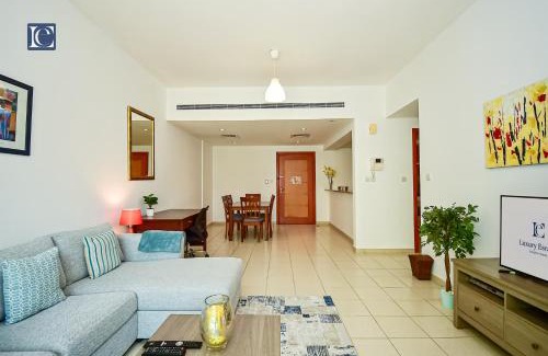 The Greens Apartment | Luxury Escapes - Spacious 1BR with Pool view - Ghozlan 2 The Greens