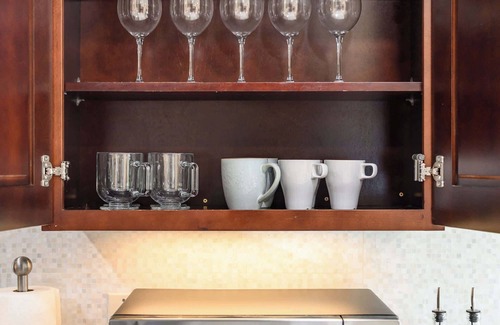 Glendora House | Luxury Estate With Sparkling Pool & Elegant Amenities