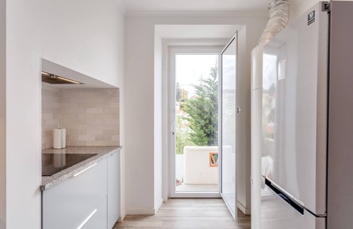 Estoril Villa | Luxury Estoril 3 bedroom Villa, 450m to the beach