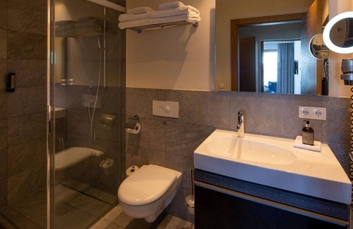 Westendorf Apartment | Luxury Family Apartment, SPA + pool, at the golf course, PURE Resort Westendorf