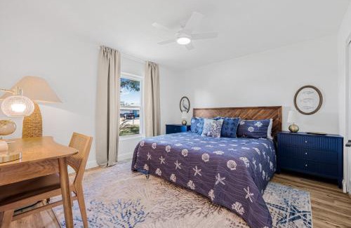 Bradenton House | Luxury Family Cottage Near Beach Perfect for Holidays