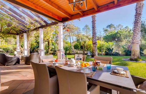 Almancil Villa | Luxury Family Retreat with Private Pool – Quinta do Lago Villa 1039