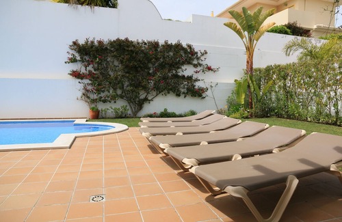 Albardeira Villa | Luxury Family Villa With Private Heated Pool And Gardens