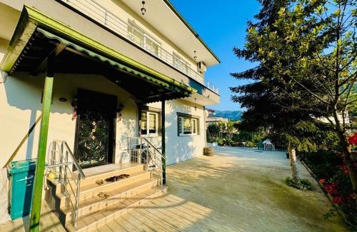 Akcaabat Villa | Luxury Farm House