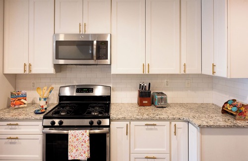 Federal Hill House | Luxury Federal Hill Home w/Rooftop & 4 Parking Spots