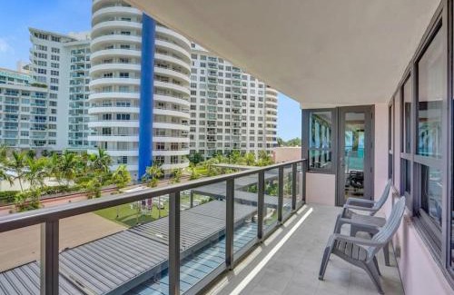 Mid Beach Apartment | Luxury Full Ocean View Condo Resort Amenities 501