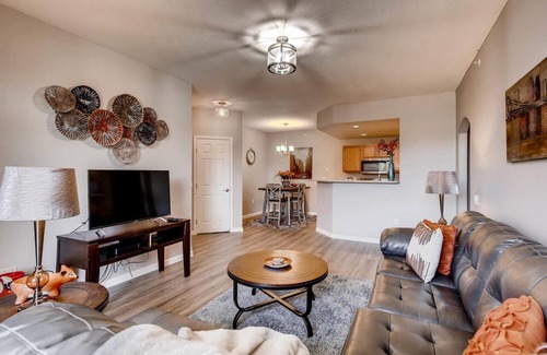 Englewood Condo | LUXURY FURNISHED CONDO NEAR DTC, DISH NETWORK, & CENTENNIAL AIRPORT