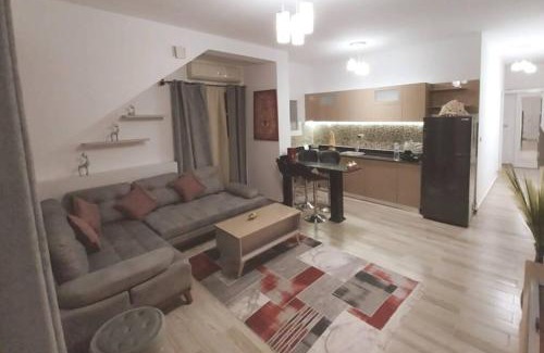 El Hadaba Apartment | Luxury Getaway/Brand New 2BR/Wi-Fi/Full Kitchen