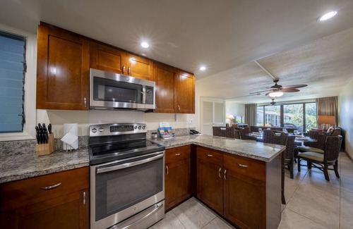 Princeville Hotel | Luxury Getaway in Princeville! Swimming Pool, Full Kitchen!