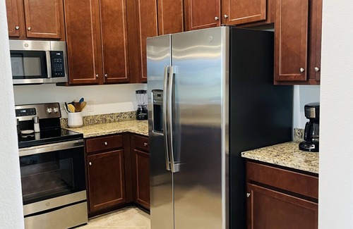 Gran Paradiso House | Luxury-Gran Paradiso 3 Bedroom/2.5 Bath Townhouse/High End Amenities