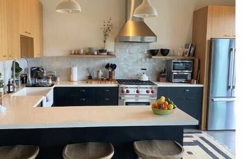 Western Malibu House | Luxury Guest House Over Zuma Beach w/Great Hiking Trails