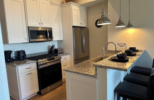 Northeast South Bend Apartment | Luxury High Rise Downtown South Bend Apartment