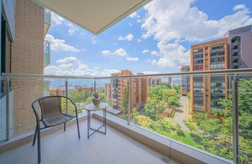 La Florida Apartment | Luxury High-Rise in Medellin 2BR Executive Retreat