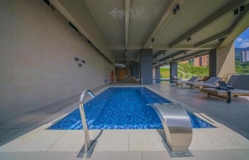 La Florida Apartment | Luxury High-Rise in Medellin 2BR Executive Retreat