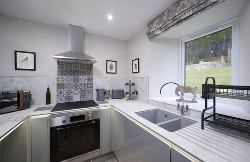 Inverness Other | Luxury Highland Haven with Hot Tub by Loch Ness - Balnacraig Farmhouse