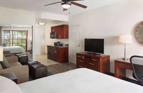Carlsbad Hotel | Luxury Hilton Hotel right next to Legoland