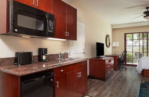 Carlsbad Hotel | Luxury Hilton Hotel right next to Legoland
