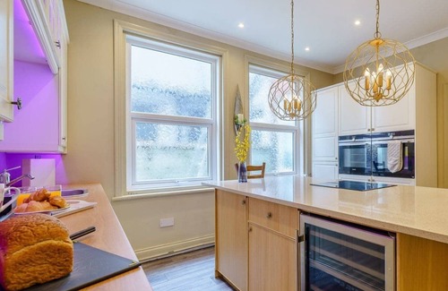 South Shore House | Luxury Holiday Home & Boutique Spa in the heart of Blackpool's South Shore