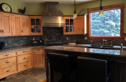Silver Star Mountain House | Luxury Home on The Knoll - TV room with Snooker table & private hot tub