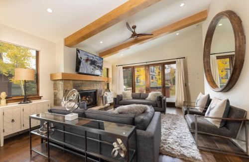 Fairmount On The River House | LUXURY HOME by the river! Walk to Shuttle, Hot Tub, Fire Pit, designer finishes!