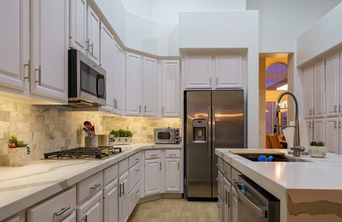 Arabian Crest House | Luxury Home! Heated Pool! Minutes from Mayo Clinic