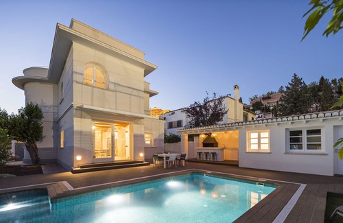 Central District House | Luxury home in city center, few steps to Alhambra