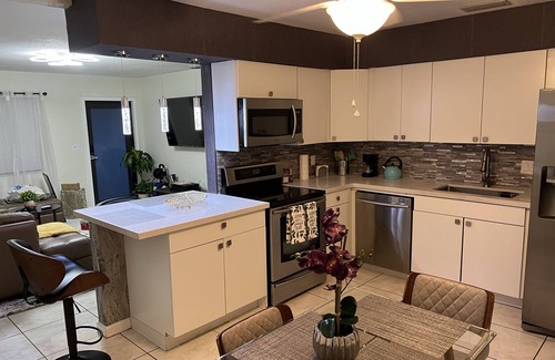Dania Beach House | Luxury Home in Dania Beach