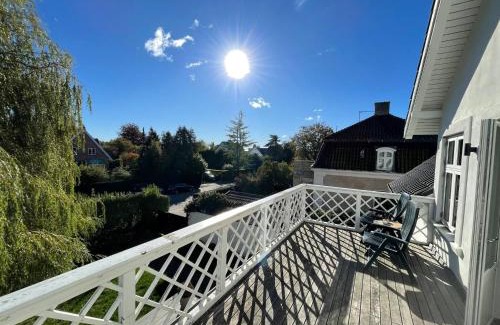 Charlottenlund Villa | Luxury home in Elite enclave - All floors heated